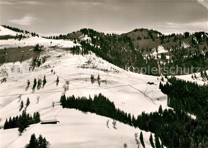 Steibis Skihuette Schneelochalpe Abfahrtsgelaende vom Falken Fliegeraufnahme