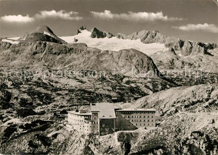 Ramsau Dachstein Steiermark Berghaus Krippenstein mit Dachsteingebirge Fliegerau