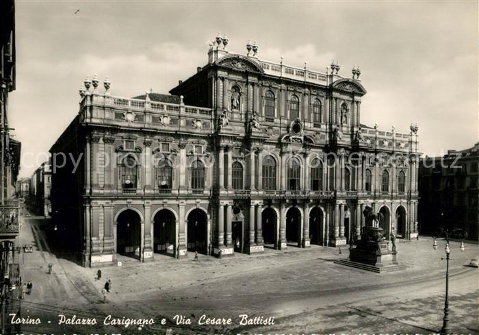 Torino Palazzo Carignano e Via Cesare Battisti Monumento