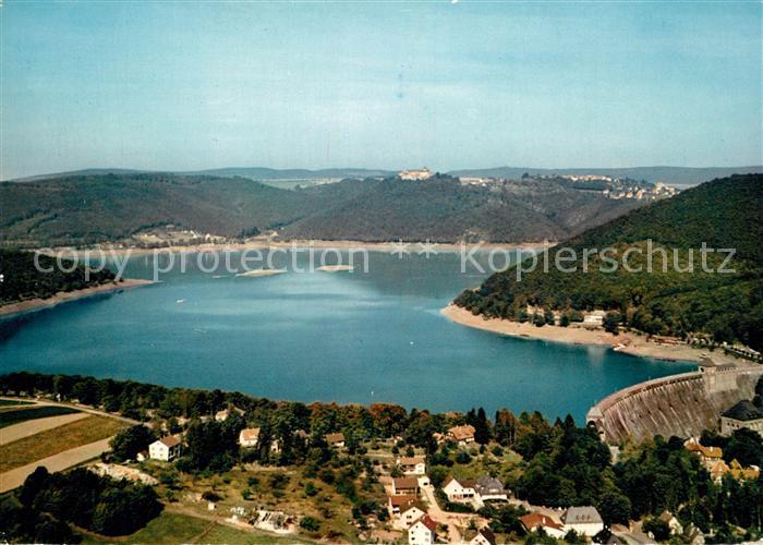 Edersee Fliegeraufnahme mit Sperrmauer und Schloss