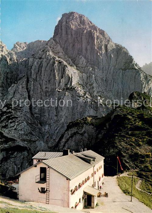 Stripsenjochhaus mit Totenkirchel und Wilder-Kaiser