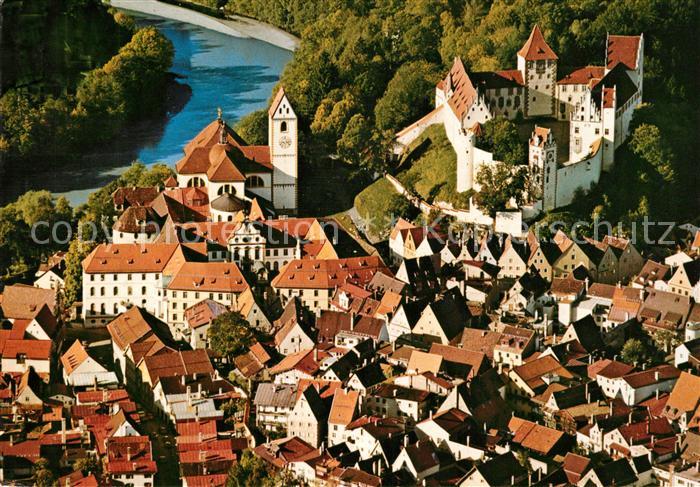 Fuessen Allgaeu Fliegeraufnahme Altstadt mit Hohem Schloss und Kloster St. Mang