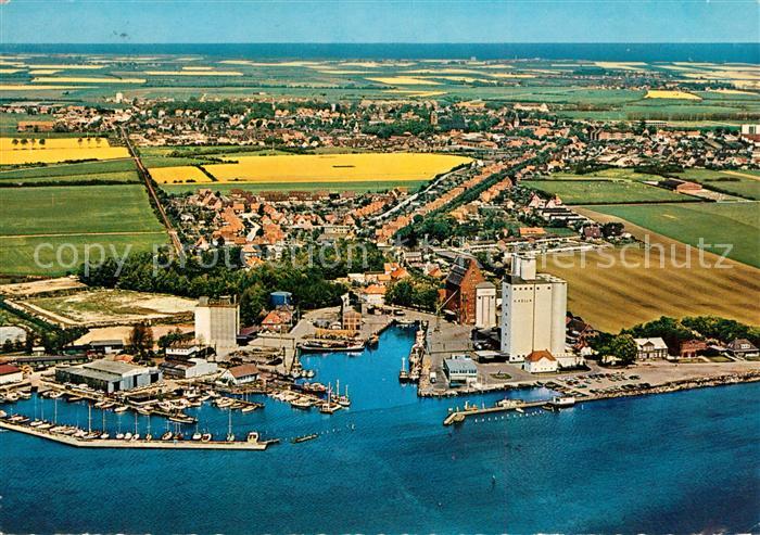 Burg Fehmarn Fliegeraufnahme mit hafen
