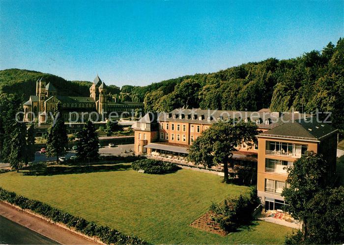 Maria Laach Jauerling Abteikirche und Seehotel