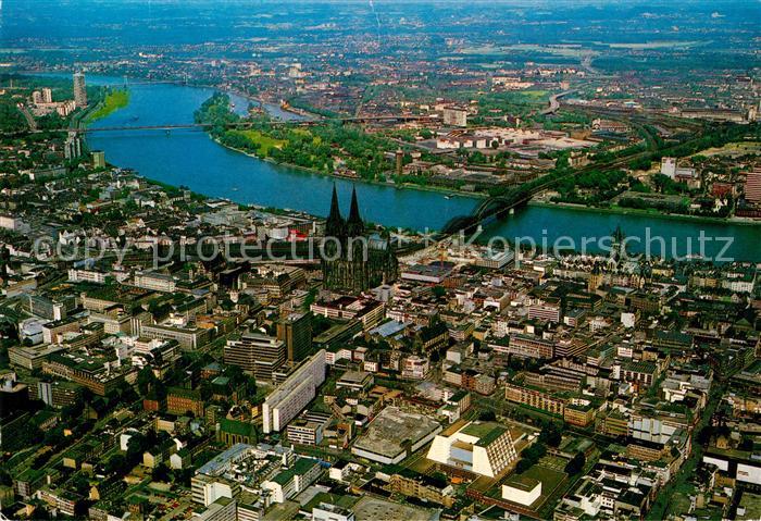 Koeln Rhein Fliegeraufnahme City und Dom Rheinbruecken