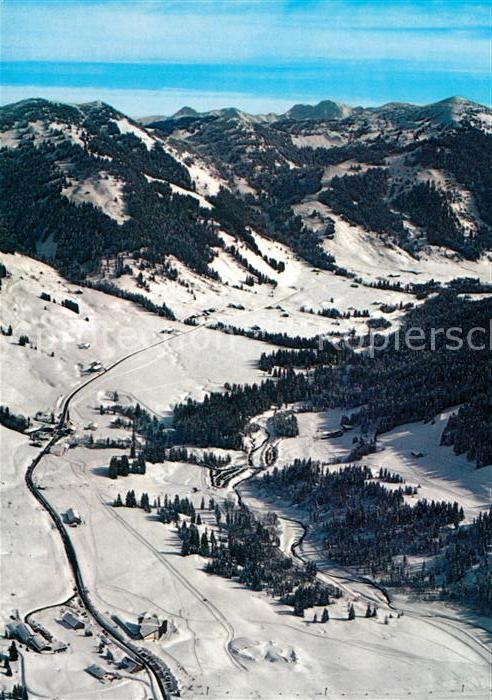 Balderschwang Wintersportplatz Alpen Fliegeraufnahme