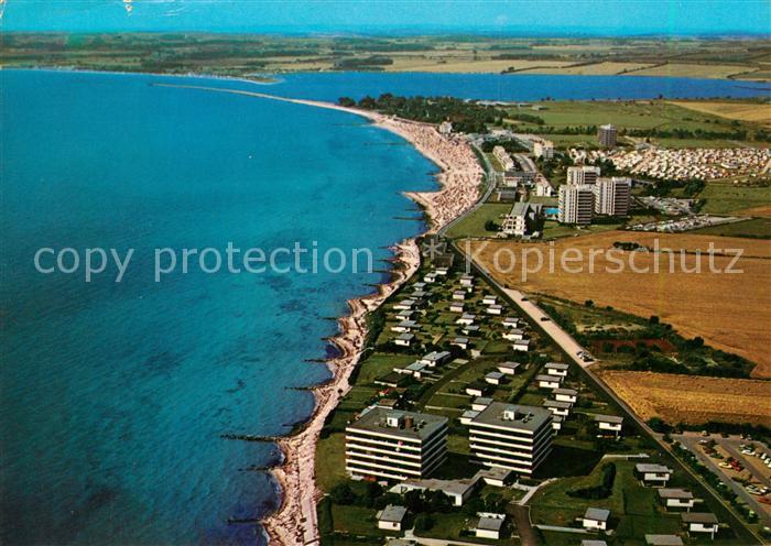 Grossenbrode Ostseebad mit Einfahrt zum Binnenhafen Fliegeraufnahme