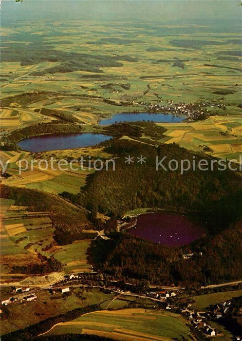 Daun Eifel Gemuendener Maar Weinfelder Maar Schalkenmehrener Maar Fliegeraufnahm