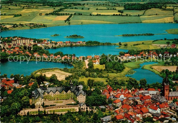 Ploen See Schloss Naturpark Holsteinische Schweiz Fliegeraufnahme