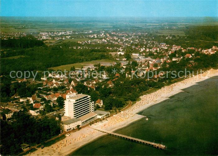 Timmendorfer Strand Ostseeheilbad Hotel am Strand Seebruecke Fliegeraufnahme