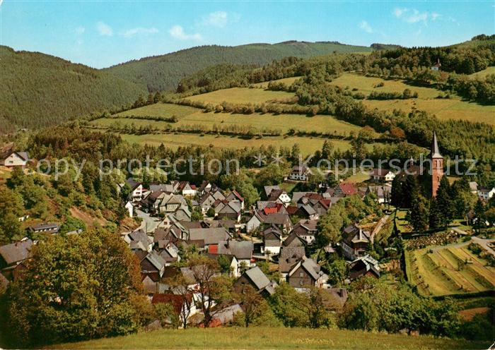 Zueschen Sauerland Kirche Panorama