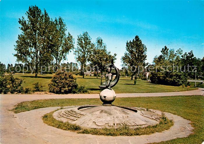 Bad Vilbel Delphin-Brunnen