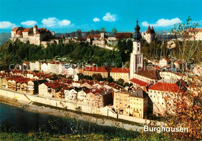 Burghausen Salzach Altstadt Kirche laengste Burg Deutschlands