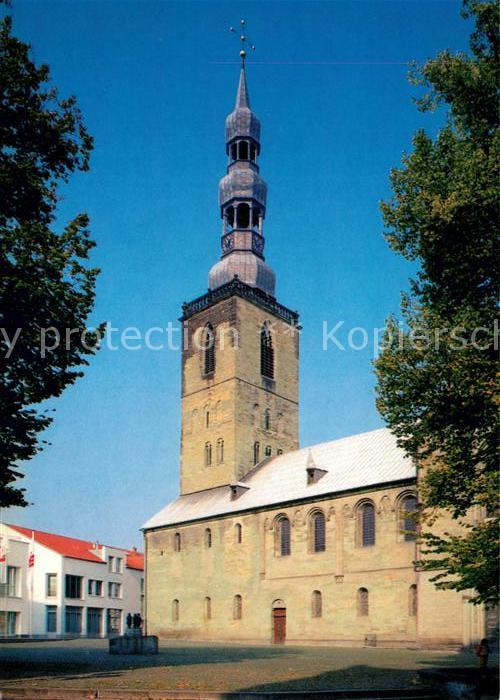 Soest Arnsberg Petrikirche mit Petrushaus aelteste Stadt Westfalens