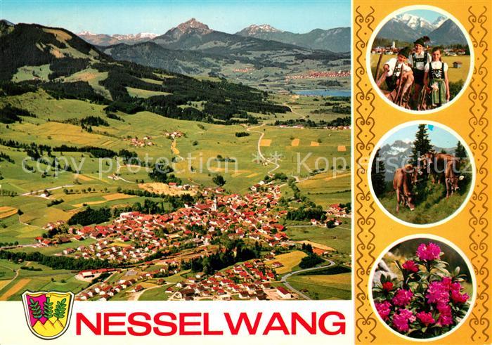 Nesselwang Hoehenluftkurort mit Gruenten und Stuiben Allgaeuer Alpen Fliegeraufn