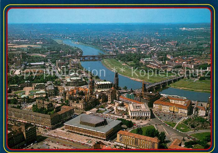 Dresden Historische Stadt an der Elbe Fliegeraufnahme