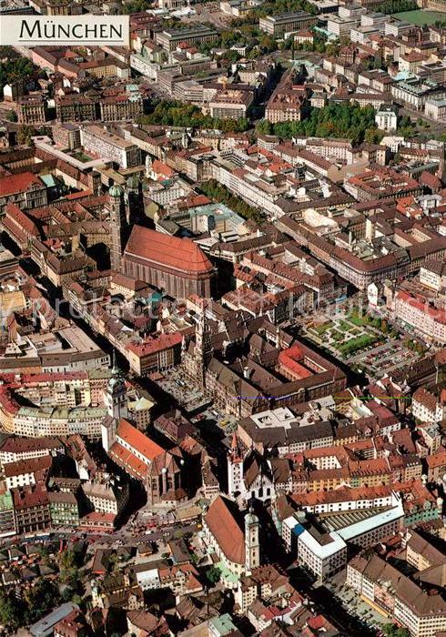 Muenchen Stadtzentrum Rathaus Marienplatz Pfarrkirche St Peter Frauenkirche Flie