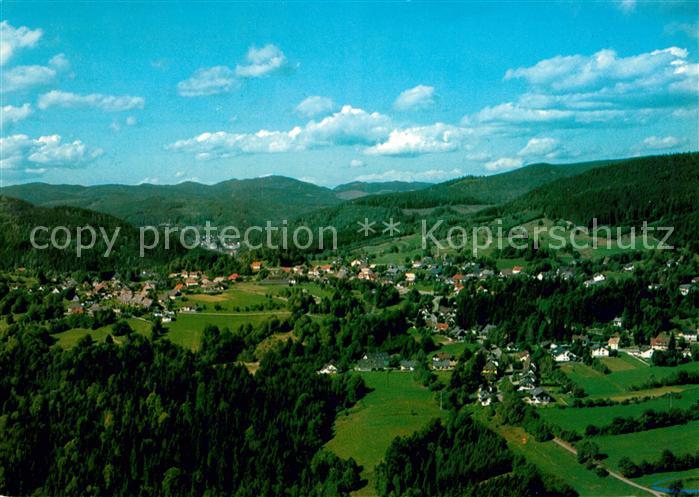 Haeusern Schwarzwald Luftkurort Wintersportplatz Suedlicher Hochschwarzwald Flie