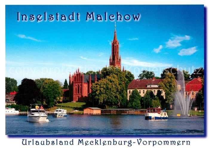 Malchow Blick uebers Wasser zur Klosterkirche Mecklenburgische Seenplatte