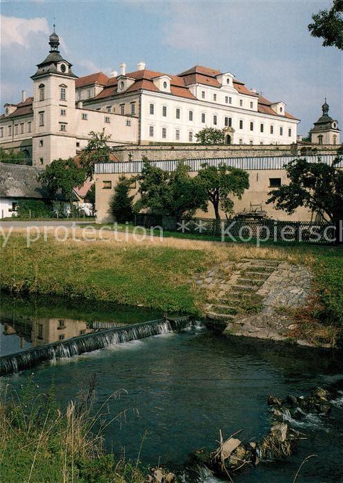 Rychnov nad Kneznou Kolowratsky zamek a reka Knezna Schloss