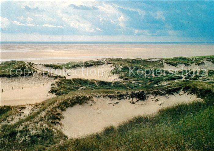 Insel Amrum Duenenguertel mit Blick auf den Kniepsand