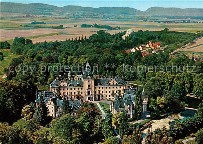 Bueckeburg Schloss Bueckeburg mit Mausoleum un Wesergebirge Fliegeraufnahme
