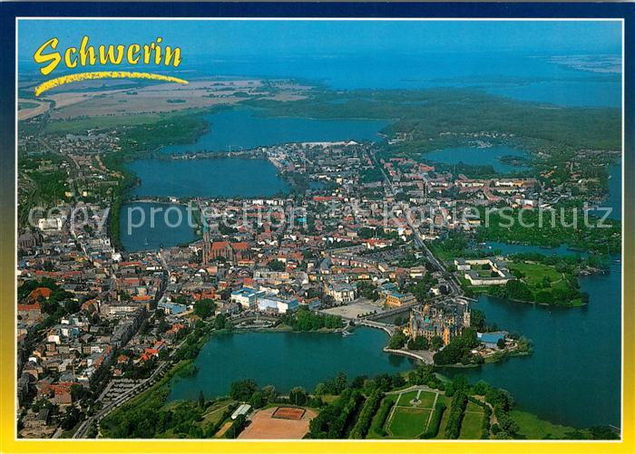 Schwerin Mecklenburg Fliegeraufnahme mit Schloss