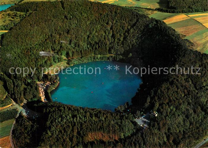 Daun Eifel Gemuendener Maar Fliegeraufnahme