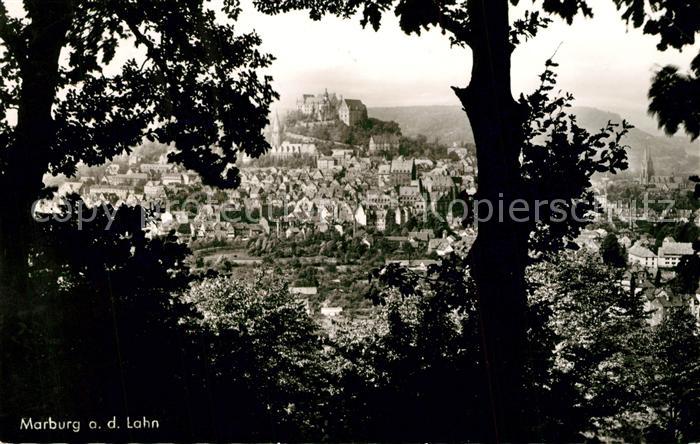 Marburg Lahn Durchblick zur Stadt mit Schloss