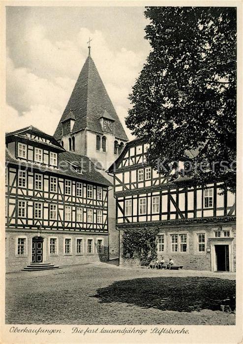 Oberkaufungen Fast 1000jaehrige Stiftskirche Fachwerkhaeuser