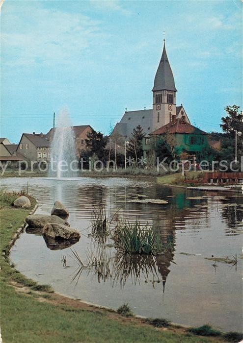 Hattersheim Main Partie am Teich mit Kirche
