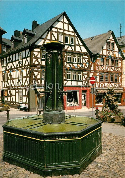 Dillenburg Brunnen Obere-Hauptstrasse Fachwerk Oranierstadt