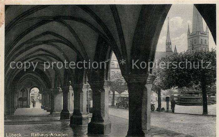 Luebeck Rathaus Arkaden