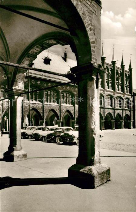 Luebeck Rathaus Arkaden