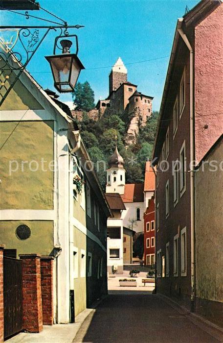 Kipfenberg Altmuehltal Gasse Blick zur Burg