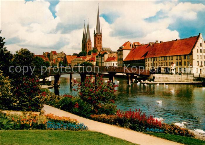 Luebeck Blick vom Malerwinkel Ufepromenade Trave Bruecke Kirche