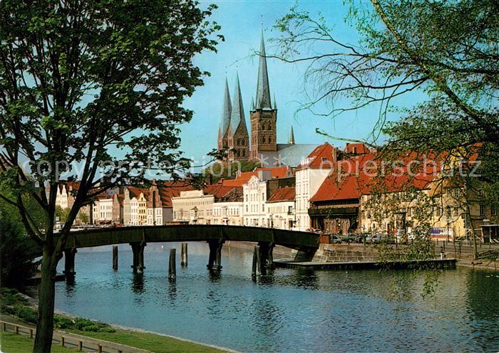 Luebeck Malerwinkel Partie an der Trave Bruecke Kirche