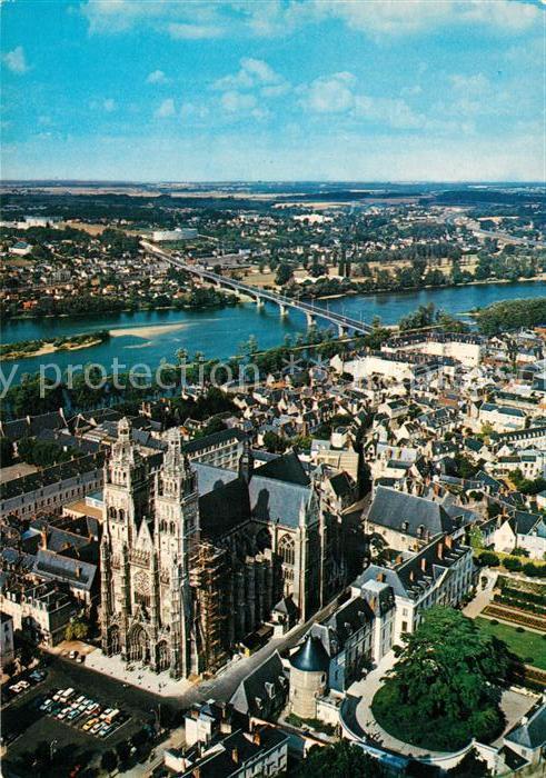 Tours Indre-et-Loire Fliegeraufnahme Cathedrale Museum Brück