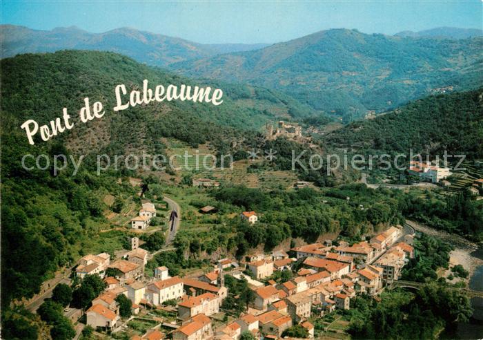 Pont-de-Labeaume Chateau de Ventadour Montagnes vue aérienne