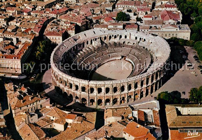 Nimes Vue aérienne des Arènes