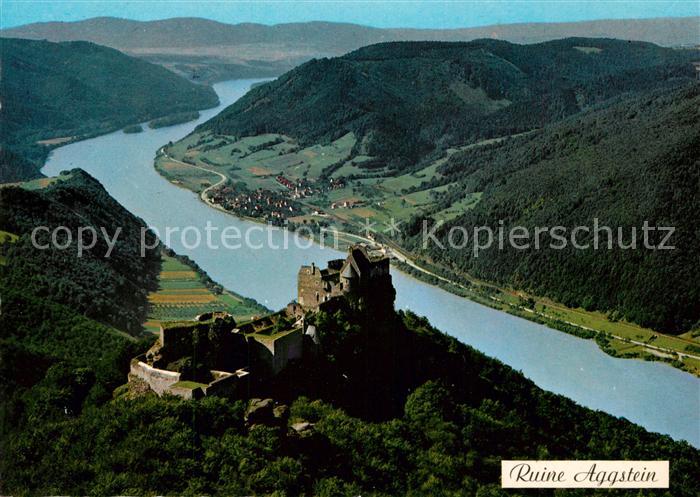 Aggsbach-Dorf Burgruine Aggstein in der Wachau Donau Fliegeraufnahme