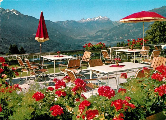 Greifenburg Alm Restaurant Tschabitscher Blick ins Drautal