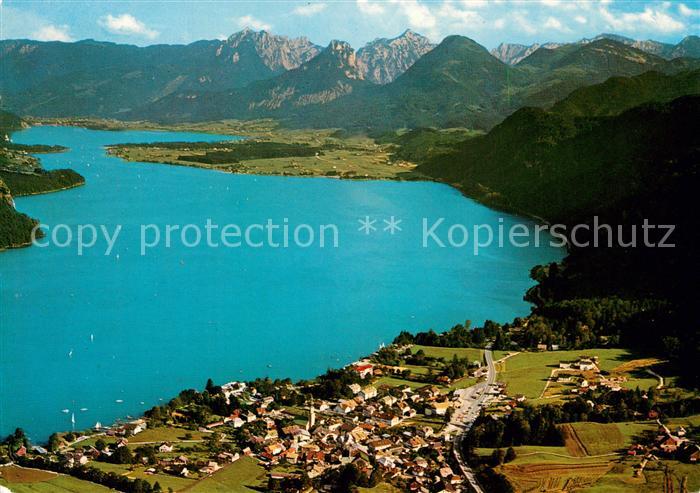 St Gilgen Wolfgangsee gegen Rettenkogel Sparber und Rinnkogel Fliegeraufnahme