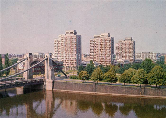 Wroclaw Widok znad Odry Most Grunwaldzki wiezowce przy placu Grunwaldzkim