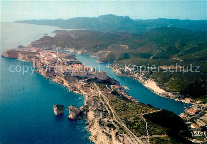 Bonifacio Corse du Sud Vue aérienne de la Ville sur les falaises