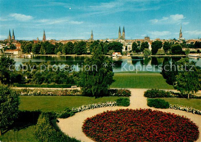 Luebeck Blick vom Tor der Hoffnung