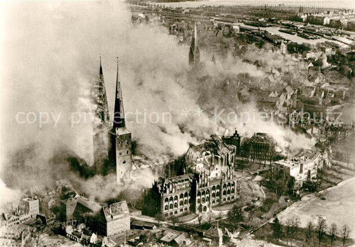 Luebeck Luftangriff Dom