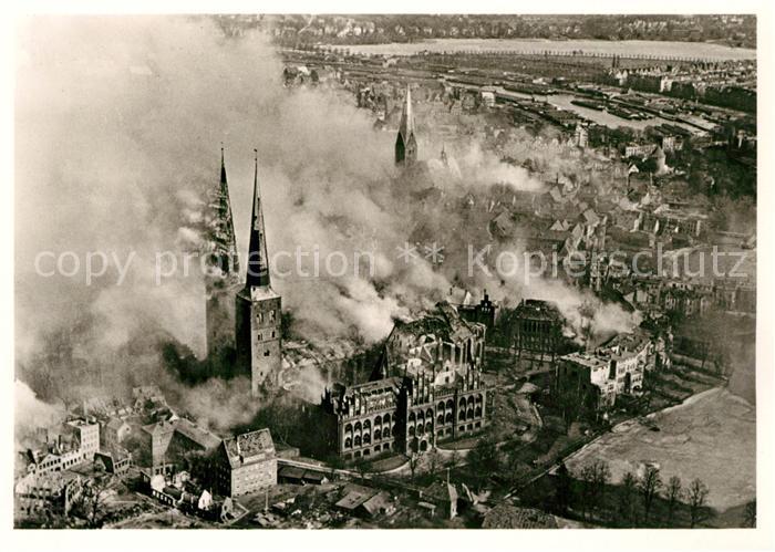Luebeck Luftangriff Dom