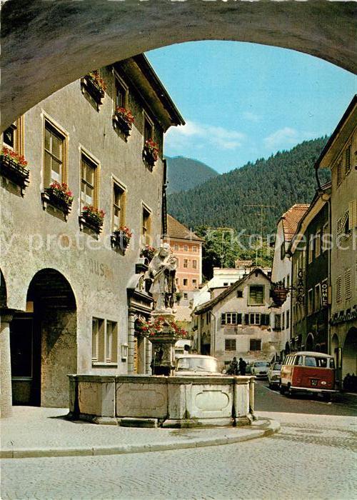 Bludenz Vorarlberg Rathaus mit Rathausbrunnen