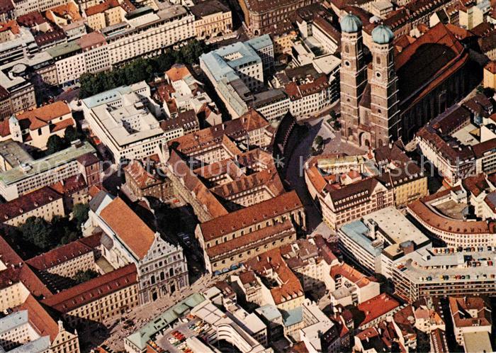 Muenchen Innenstadt Frauenkirche und Michaeliskirche Fliegeraufnahme